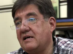 Doctor BUAP, un apasionado de la investigación educativa