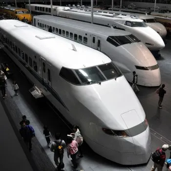 Se registra ataque en tren de Tokio