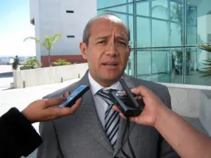 Proveedoras de VW harán paros técnicos por despidos: Sánchez