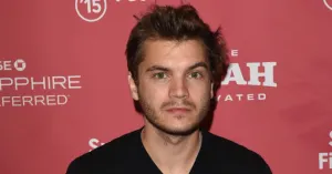 Acusan por estrangulamiento al actor Emile Hirsch