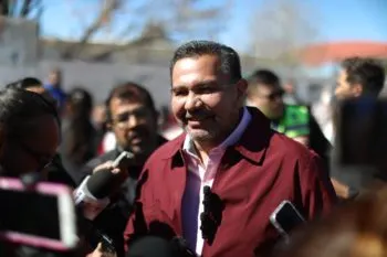 “Yo aguanto vara, pero la libertad tiene límite”: alcalde de Juárez justifica detención de muralistas