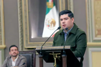 Partido Verde y Morena en Puebla abren las puertas a diputados que renunciaron al PRI