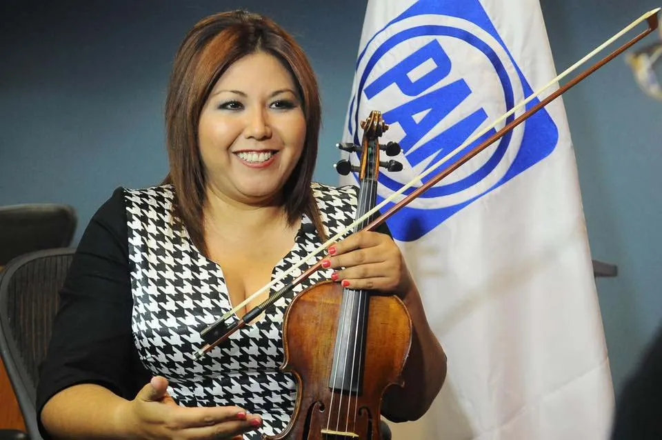 Genoveva, juez y parte… verdugo y víctima de su propia opereta