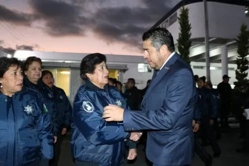 Manuel Alonso, titular de SSP, presidió la ceremonia de honores a la bandera en la PEP