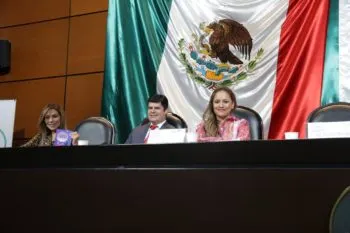 Xitlalic Ceja presenta en el Palacio Legislativo de San Lázaro el Manual de Lenguaje con Perspectiva de Género