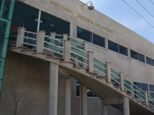 IEE pide a actores políticos y gobiernos no utilizar recursos públicos para beneficio