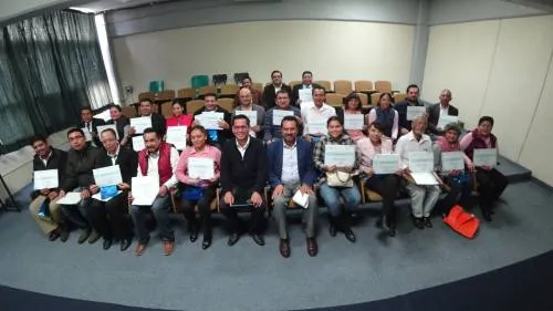 Docentes UTTECAM reciben reconocimiento a su trabajo de investigación, ciclo 2017-2018