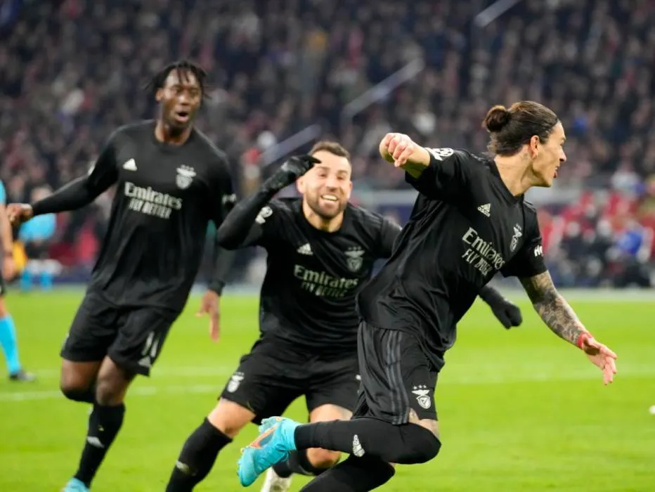 Benfica elimina a Ajax de la Champions