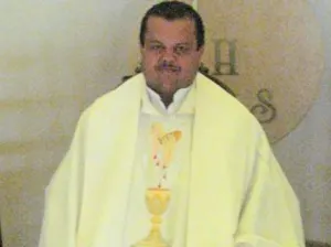 Condenan a sacerdote en Colombia, dirigía banda criminal