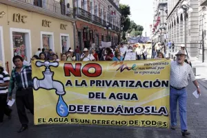 Anuncian marchas contra privatización del agua, una el domingo y otra el martes