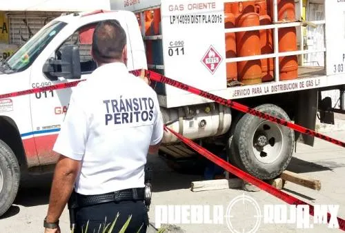 Mujer de la tercera edad es atropellada por camión de Gas en la colonia Francisco Villa