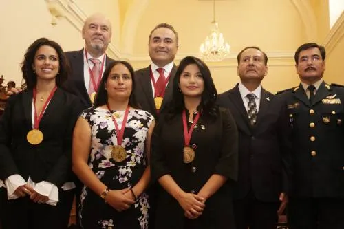 Realizan entrega de la XII preseas “Forjadores de Puebla”