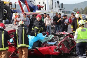 Trágico accidente deja seis muertos en la autopista