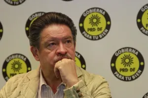 Afirma Carlos Navarrete que PRD no está al borde de la extinción