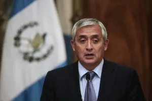 Encarcelan a ex presidente de Guatemala por temor de fuga