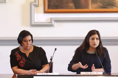 Libra Lourdes Rosales la guillotina; Rivera Vivanco la mantendrá en el puesto