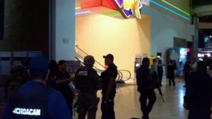 Personas armadas atacan casino Yak en Michoacán