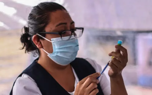 Vacunación contra Covid en México tardará 8 meses
