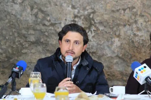 Héctor Sánchez debe renunciar al TSJ si quiere ser interino: José Juan