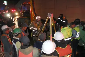 Encuentran cuerpo de joven que cayó en una alcantarilla