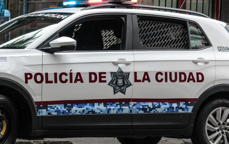 Roban patrulla de la SSC de Puebla y la abandonan en una barranca de Tlaxcala
