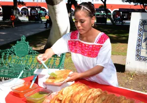 Presentan la quinta Feria del Molote en San Pedro Cholula
