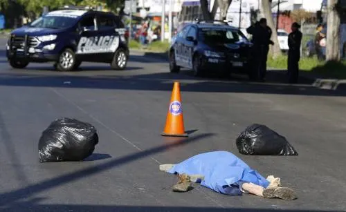 Por no usar el puente, muere hombre atropellado en inmediaciones de la CAPU