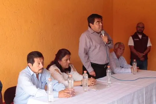 Barbosa advierte que para abatir mayoría en Congreso buscarán seducir a diputados de Morena