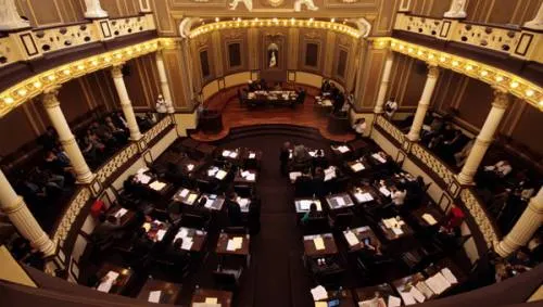 Congreso pedirá informe sobre tarifas y cobros excesivos en agua potable
