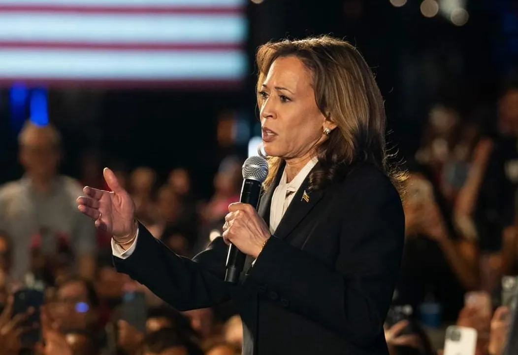 Kamala Harris defiende su gestión y critica a Trump en tensa entrevista con Fox News