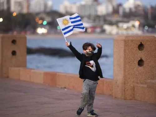 Uruguay, el país que maneja mejor la pandemia de covid: OPS