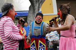 No habrá más payasos en el zócalo, sólo en el Paseo Bravo