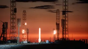 Cohete ruso se desintegra en la atmósfera poco después de ser lanzado