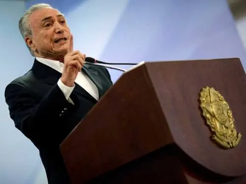 Presidente de Brasil reta a que lo destituyan