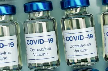 Se debe liberar las patentes de la vacuna contra el COVID-19 : MBH