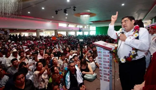 Se compromete Barbosa a cumplir la agenda en materia de género en Puebla