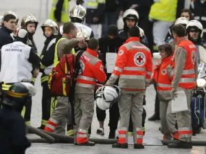 Concluye con siete detenidos y dos muertos operativo en París