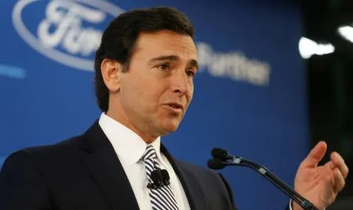 Ford reemplaza a su presidente tras pérdida en valor accionario