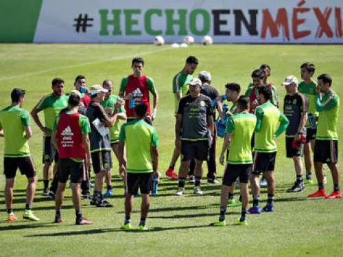 El Tri aspira a liderato de grupo ante Costa Rica