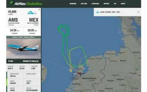Declaran emergencia en vuelo México-Ámsterdam tras falla en motor