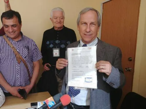 Cárdenas formaliza su aspiración de competir ante el IEE