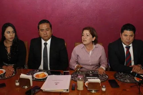 Alcaldesa de Tecamachalco denuncia penalmente a regidores de su cabildo por extorsión y amenazas