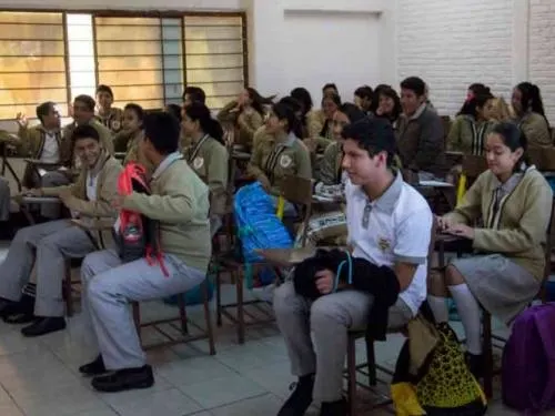 Permanecerán cerradas 19 escuelas en CDMX tras sismo