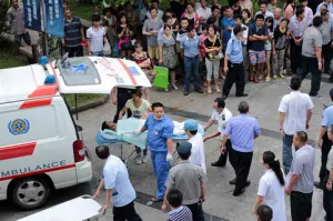 Explosión en fábrica china deja al momento 68 muertos