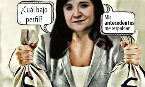 Premian a funcionaria de Leo Paisano nombrándola Oficial Mayor de la SEP