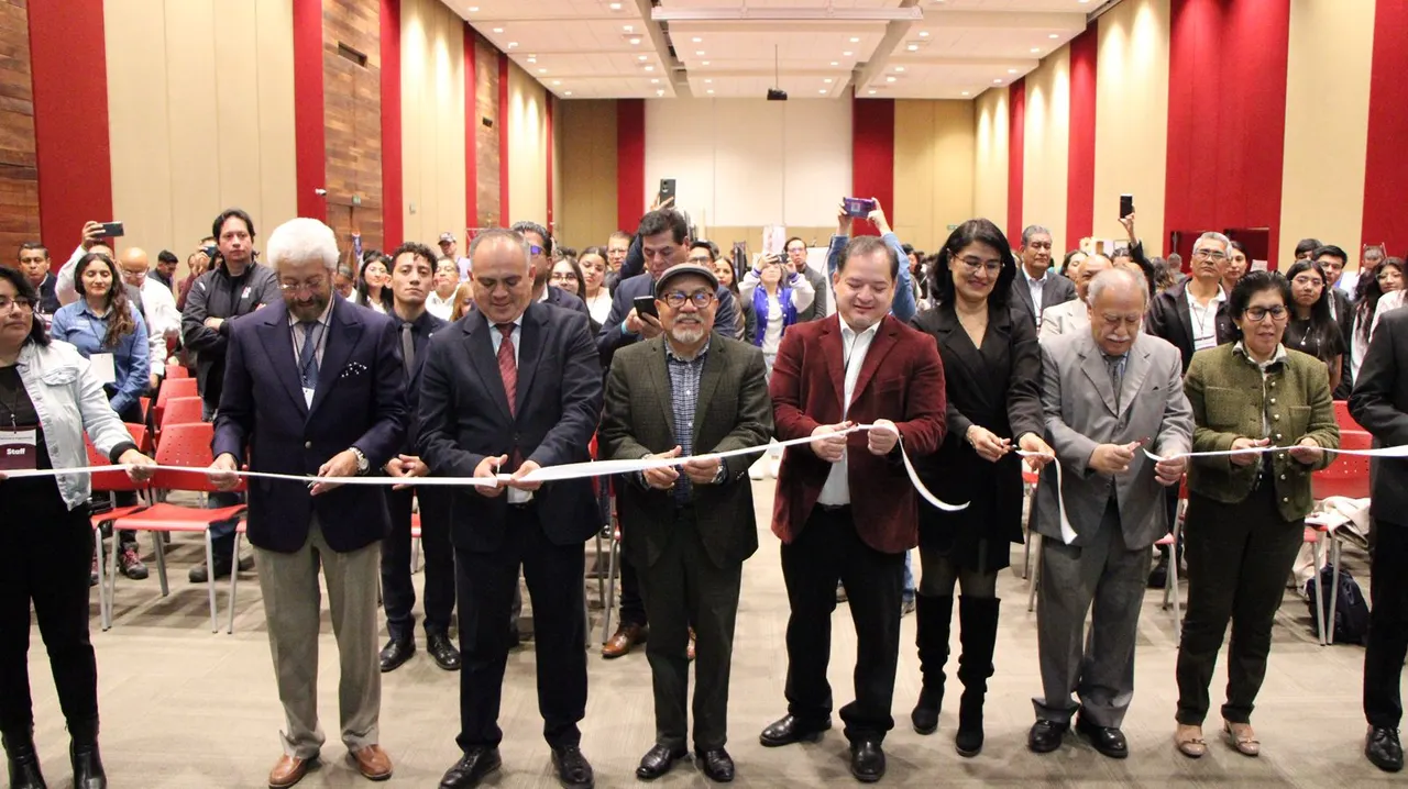 Secihti inaugura Feria Estatal de Ciencias e Ingenierías Puebla 2025