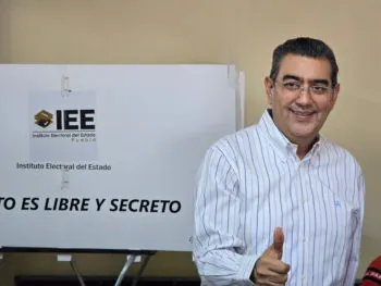 Gobernador de Puebla llama a la paz electoral y libertad de voto