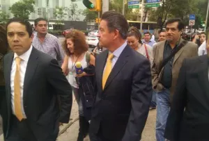 Se va Navarrete de la dirigencia nacional del PRD