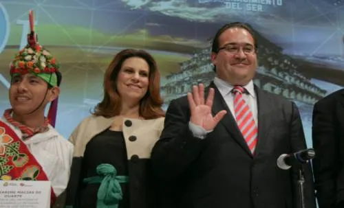 Esposa de Javier Duarte tramita amparo para saber si hay orden de aprehensión en su contra