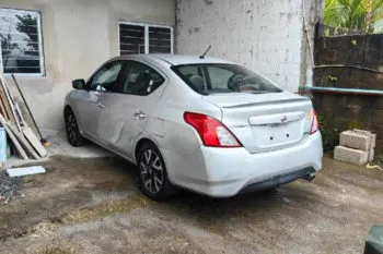 Automóvil Versa con reporte de robo fue recuperado por la Fiscalía en Tlatlauquitepec